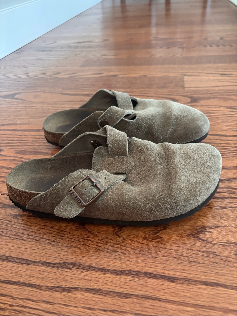 Birkenstock womens Suede Boston Clog in Olive